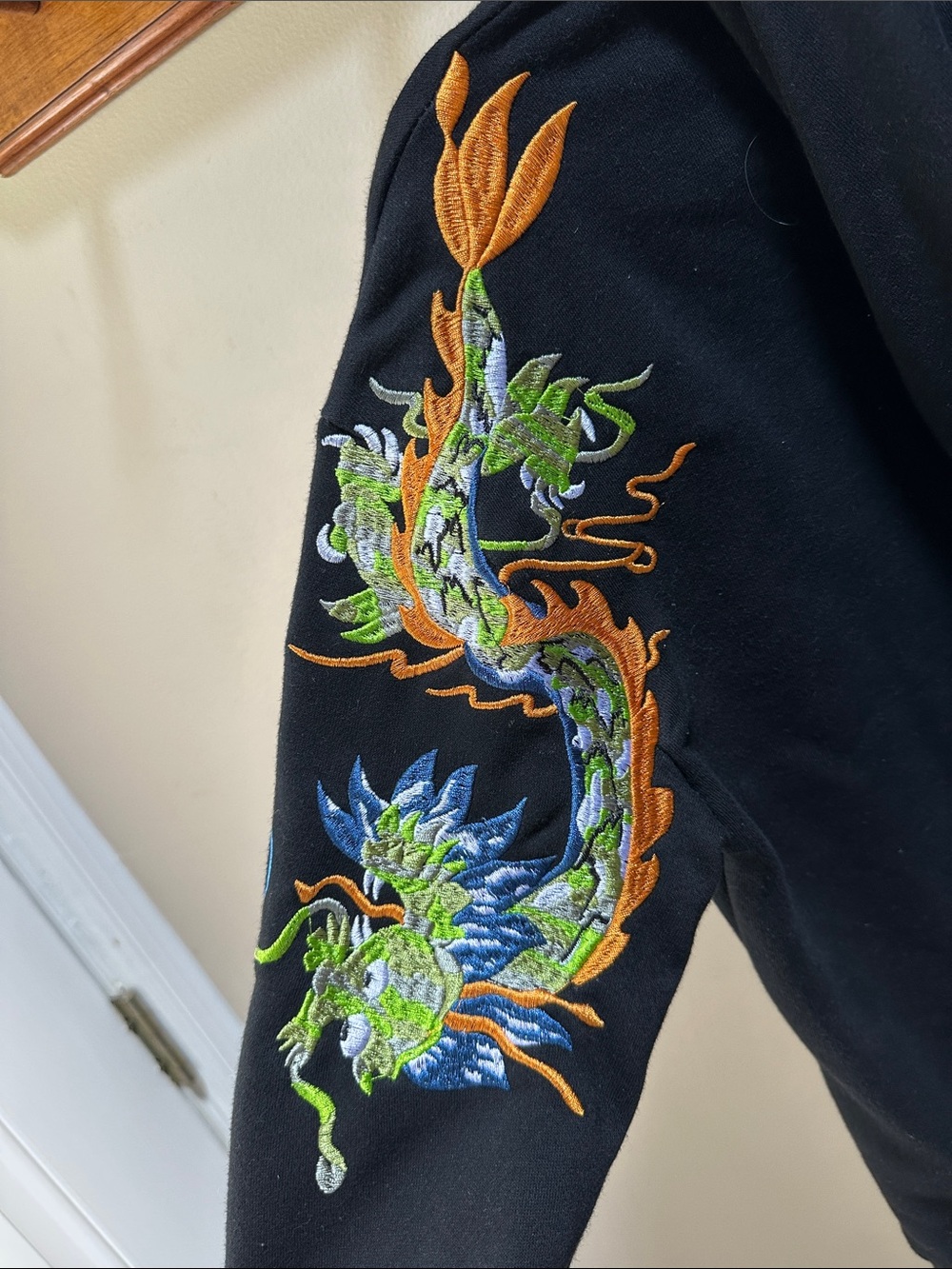 Gucci Black Crewneck Sweater with Green & Red Stripe and Blue Sleeve Logo - Picture 4 of 4